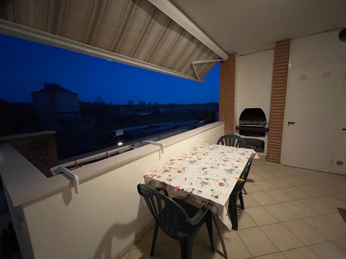Piccola Venezia E Mare Apartman Llido Degli Estensi Kültér fotó