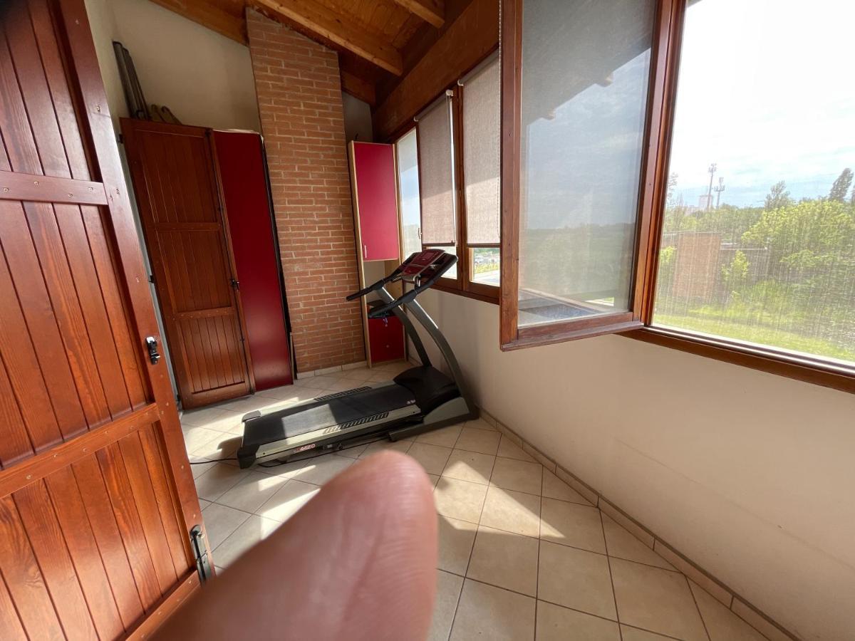 Piccola Venezia E Mare Apartman Llido Degli Estensi Kültér fotó